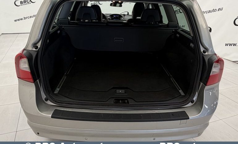 
								Volvo V70 D3 Automatas 2012 full									
