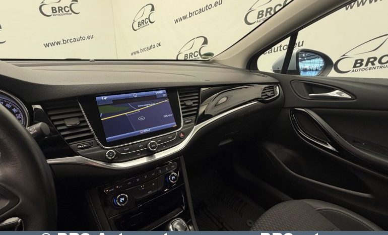 
								Opel Astra Sports Tourer + 1.6CDI Automatas 2018 full									