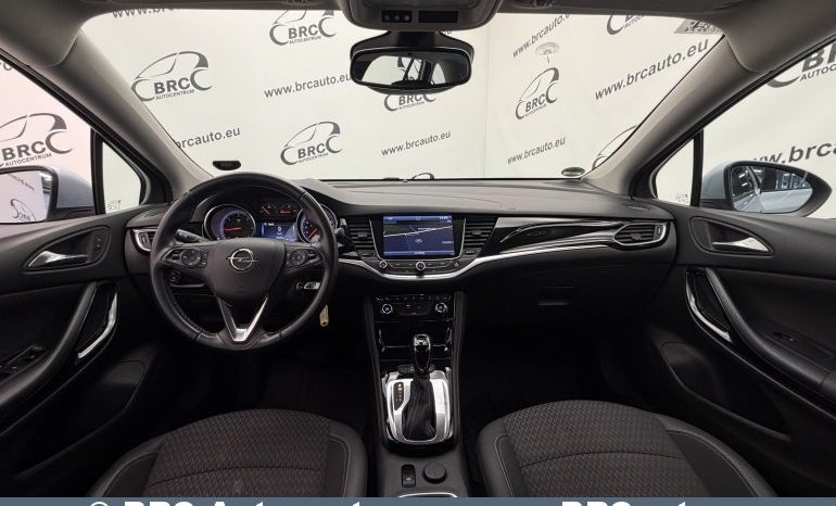
								Opel Astra Sports Tourer + 1.6CDI Automatas 2018 full									