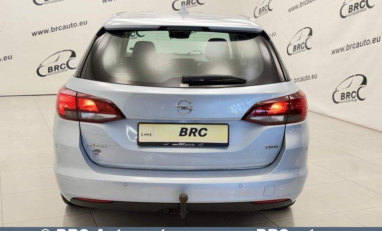 
								Opel Astra Sports Tourer + 1.6CDI Automatas 2018 full									