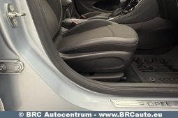 
										Opel Astra Sports Tourer + 1.6CDI Automatas 2018 full									