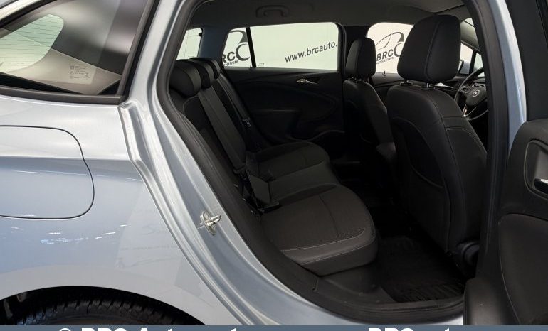 
								Opel Astra Sports Tourer + 1.6CDI Automatas 2018 full									