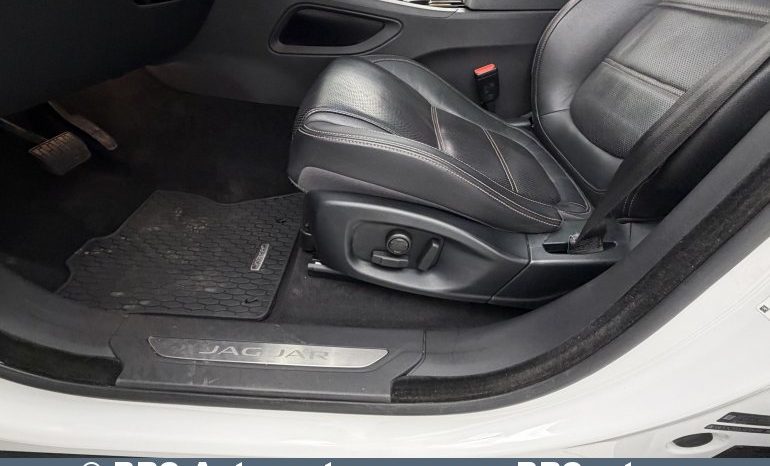 
								Jaguar F-Pace 2.0 Automatas 2018 full									