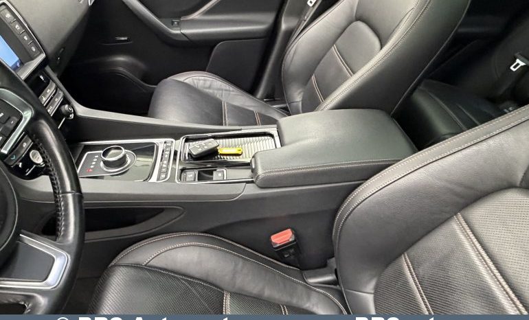 
								Jaguar F-Pace 2.0 Automatas 2018 full									