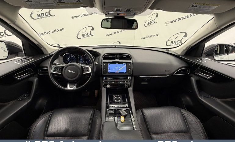 
								Jaguar F-Pace 2.0 Automatas 2018 full									