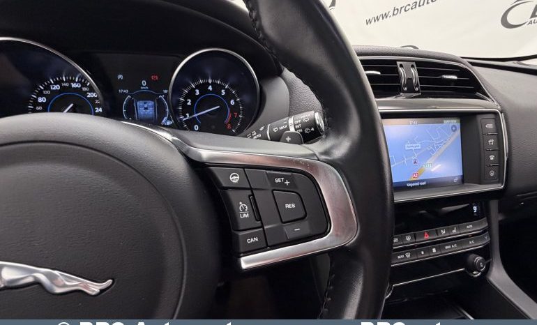 
								Jaguar F-Pace 2.0 Automatas 2018 full									