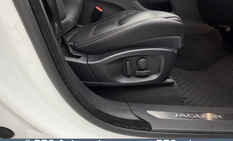 
								Jaguar F-Pace 2.0 Automatas 2018 full									