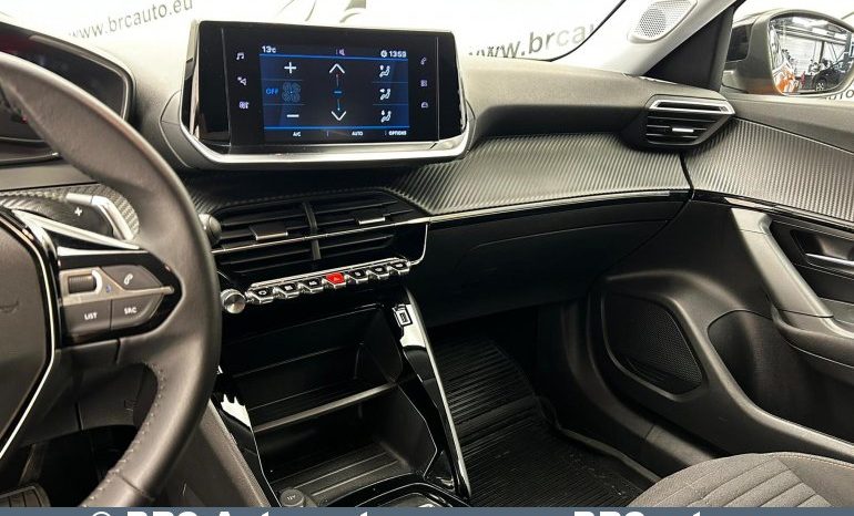 
								Peugeot 2008 1.2 PureTech Automatas 2022 full									
