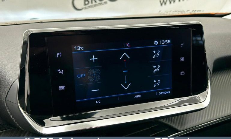 
								Peugeot 2008 1.2 PureTech Automatas 2022 full									