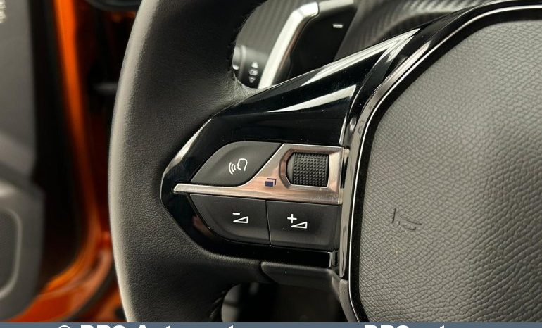 
								Peugeot 2008 1.2 PureTech Automatas 2022 full									