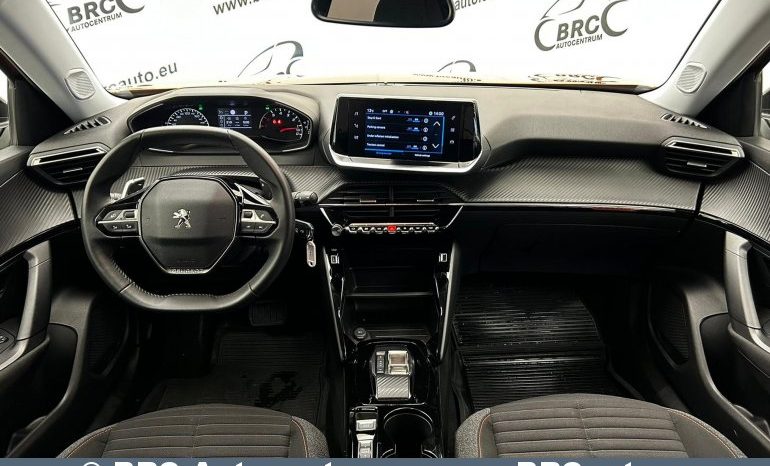 
								Peugeot 2008 1.2 PureTech Automatas 2022 full									