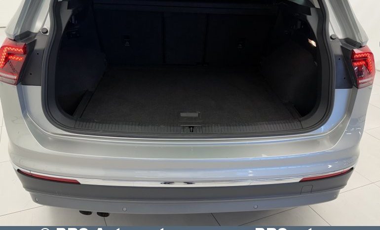 
								Volkswagen Tiguan 2.0 TDI 4Motion Automatas 2017 full									