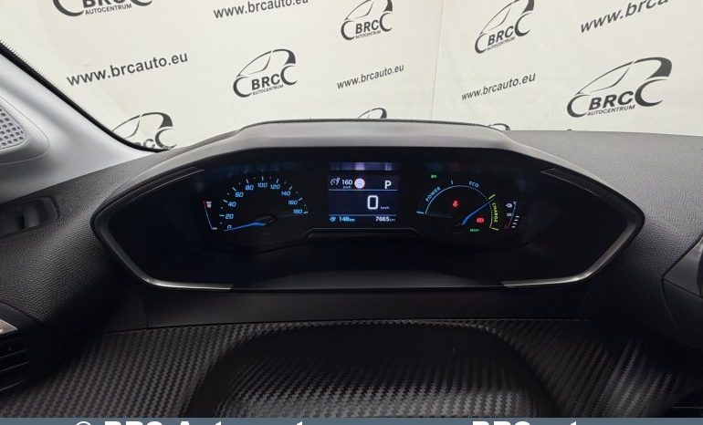 
								Peugeot 208 E 51 kWh Automatas 2025 full									