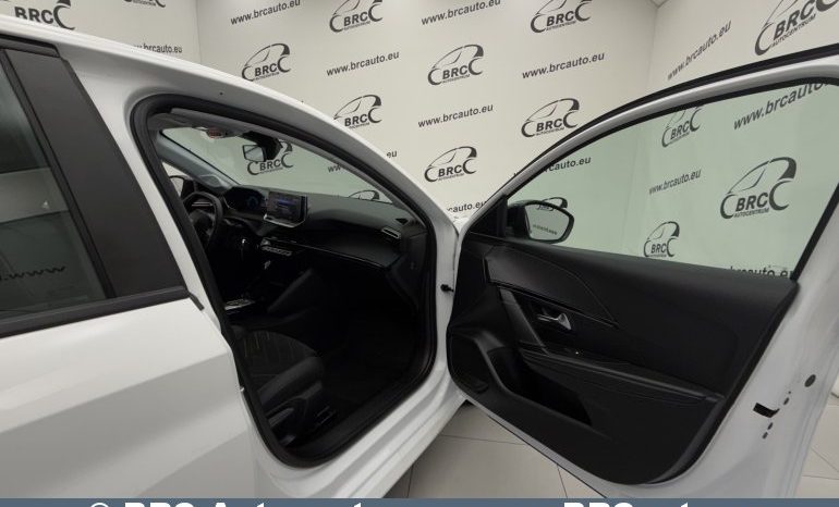 
								Peugeot 208 E 51 kWh Automatas 2025 full									