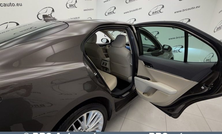 
								Toyota Camry 2.5 Hybrid Automatas 2021 full									