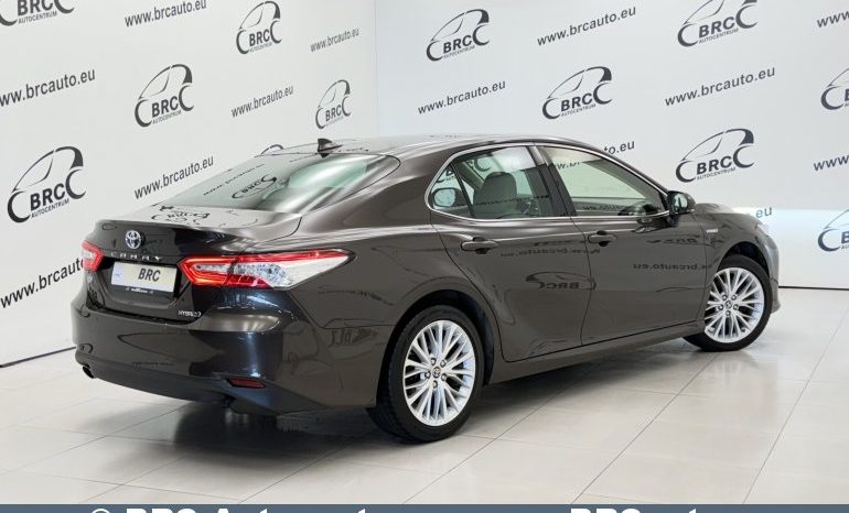 
								Toyota Camry 2.5 Hybrid Automatas 2021 full									
