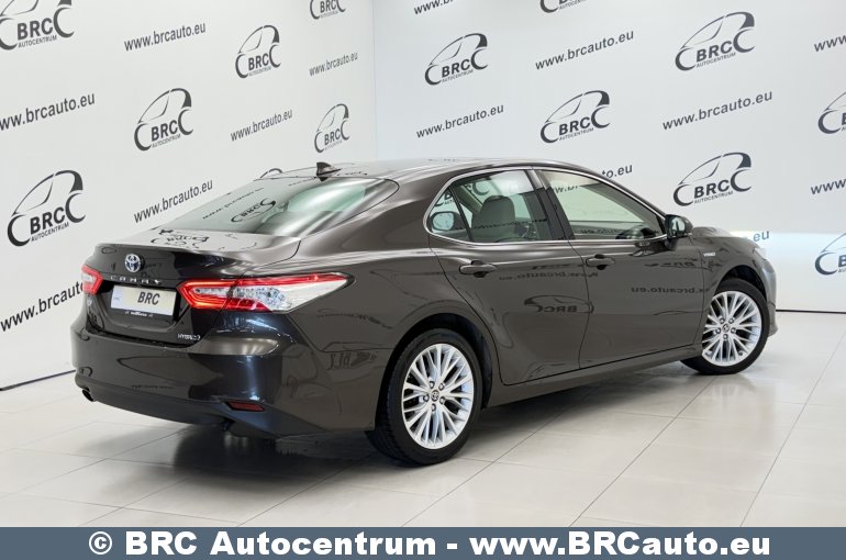 Toyota Camry 2.5 Hybrid Automatas 2021