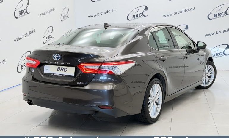 
								Toyota Camry 2.5 Hybrid Automatas 2021 full									