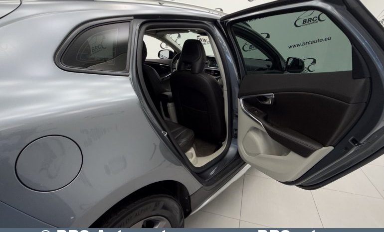 
								Volvo V40 Cross Country 2.0 D3 Automatas 2016 full									