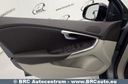 
										Volvo V40 Cross Country 2.0 D3 Automatas 2016 full									