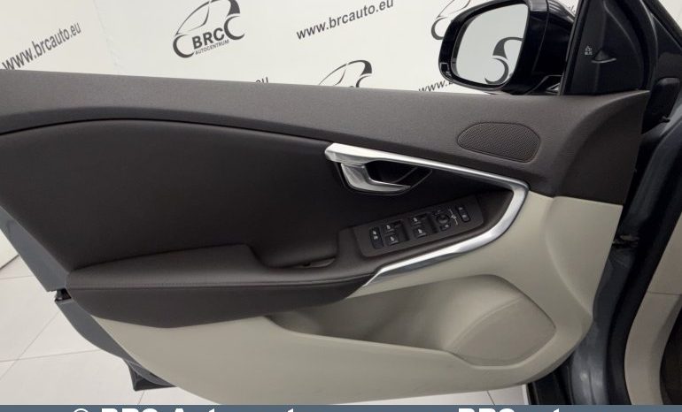 
								Volvo V40 Cross Country 2.0 D3 Automatas 2016 full									