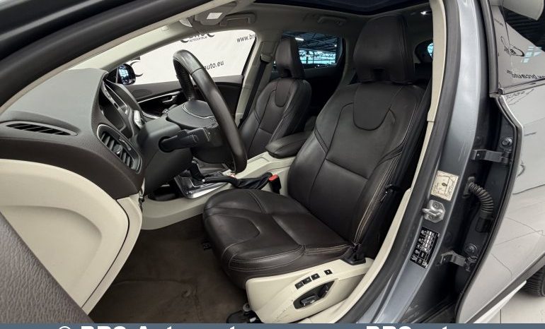 
								Volvo V40 Cross Country 2.0 D3 Automatas 2016 full									