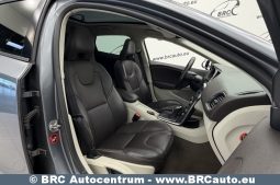 
										Volvo V40 Cross Country 2.0 D3 Automatas 2016 full									