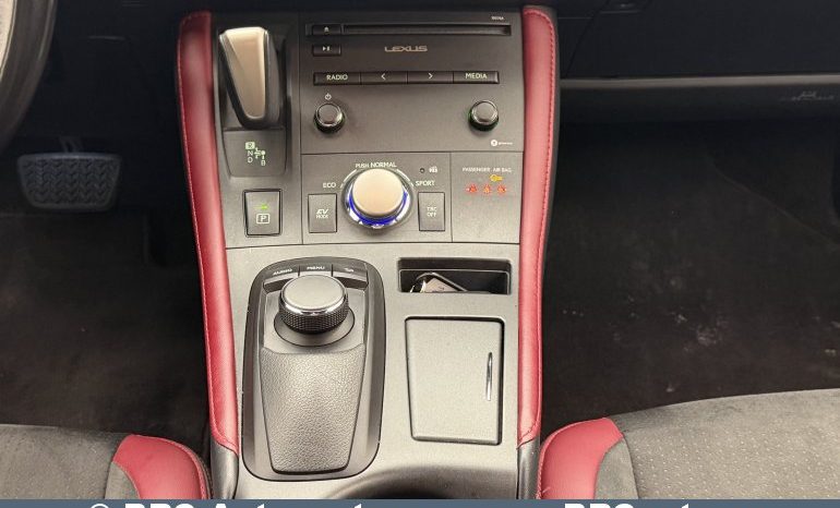 
								Lexus CT 200H 1.8 Hybrid Automatas 2020 full									