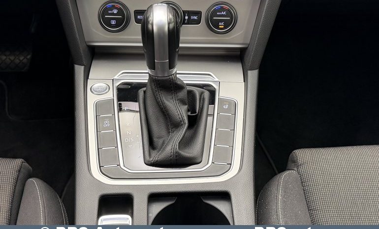 
								Volkswagen Passat 1.5 TSI Automatas 2019 full									