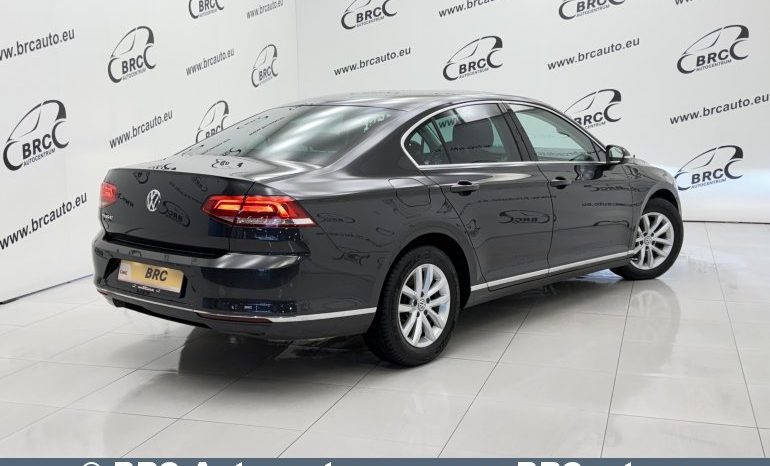 
								Volkswagen Passat 1.5 TSI Automatas 2019 full									