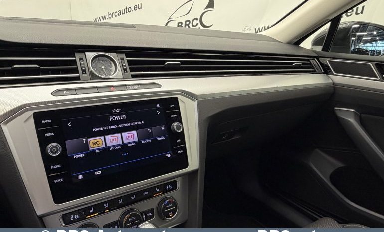 
								Volkswagen Passat 1.5 TSI Automatas 2019 full									
