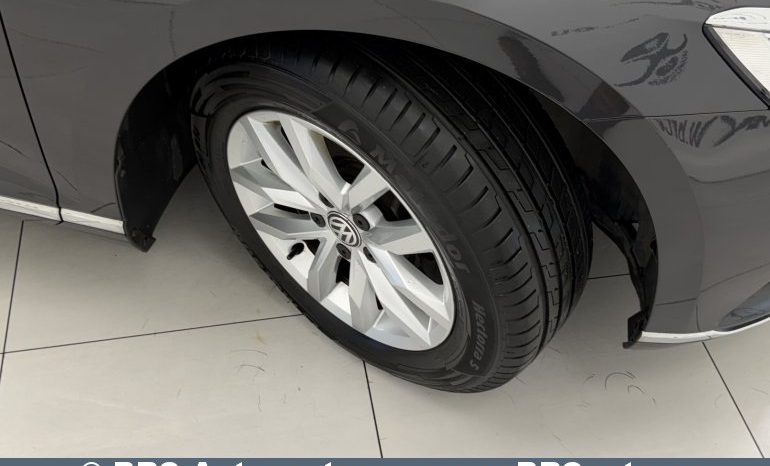
								Volkswagen Passat 1.5 TSI Automatas 2019 full									