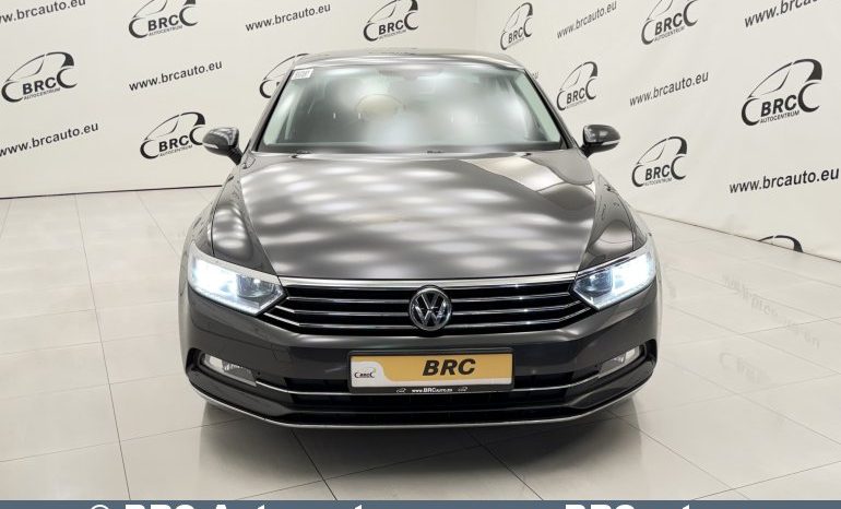
								Volkswagen Passat 1.5 TSI Automatas 2019 full									