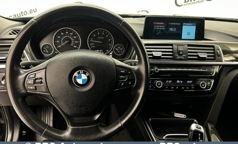 
								BMW 320 i Automatas 2016 full									