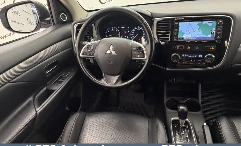 
								Mitsubishi Outlander 2.3 DI-D AWD Automatas 2014 full									