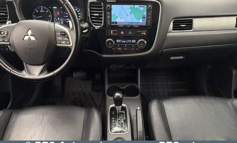 
								Mitsubishi Outlander 2.3 DI-D AWD Automatas 2014 full									