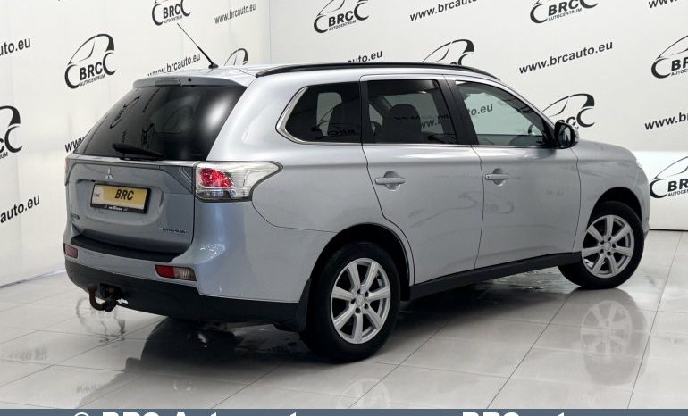 
								Mitsubishi Outlander 2.3 DI-D AWD Automatas 2014 full									