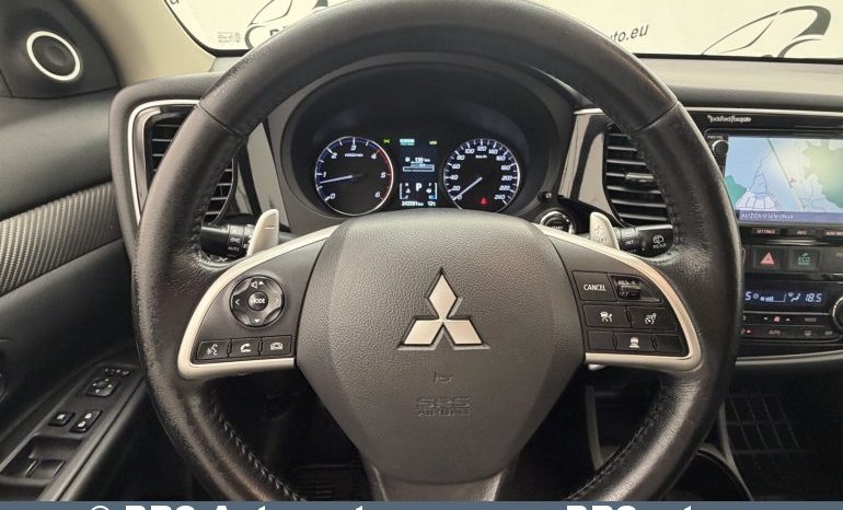
								Mitsubishi Outlander 2.3 DI-D AWD Automatas 2014 full									