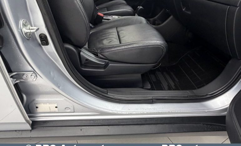 
								Mitsubishi Outlander 2.3 DI-D AWD Automatas 2014 full									