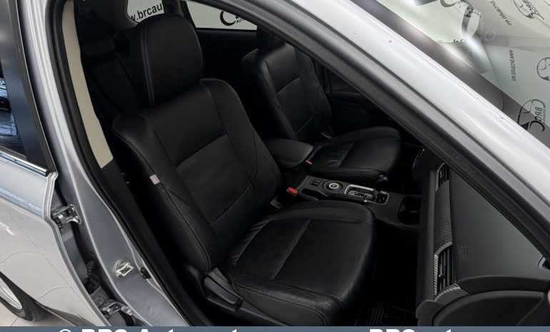 
								Mitsubishi Outlander 2.3 DI-D AWD Automatas 2014 full									