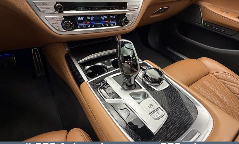 
								BMW 750 i xDrive Long Automatas 2022 full									