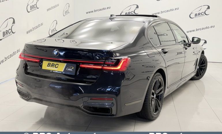 
								BMW 750 i xDrive Long Automatas 2022 full									