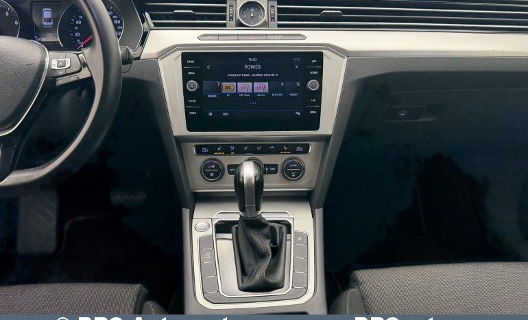 
								Volkswagen Passat 1.5 TSI DSG Automatas 2019 full									