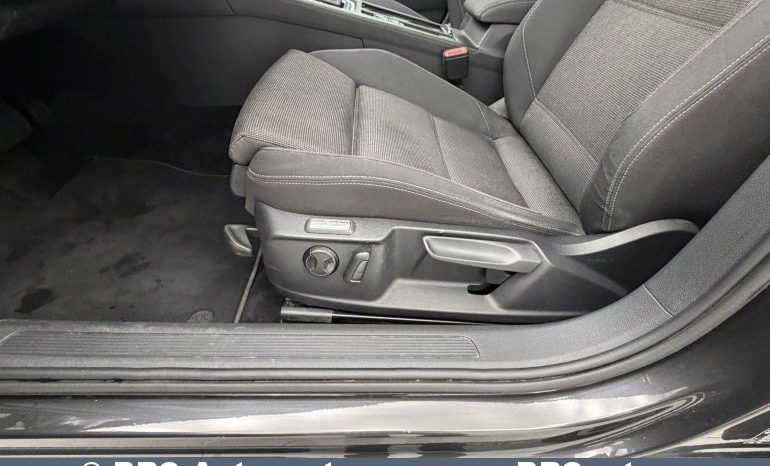 
								Volkswagen Passat 1.5 TSI DSG Automatas 2019 full									