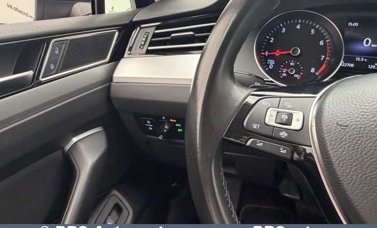 
								Volkswagen Passat 1.5 TSI DSG Automatas 2019 full									