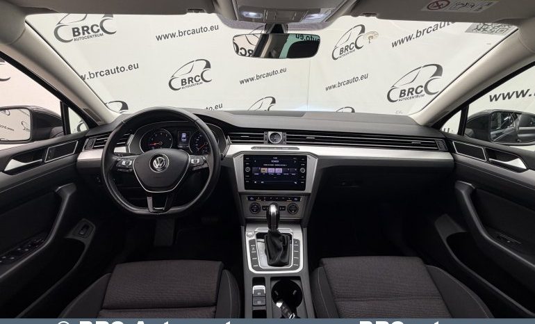 
								Volkswagen Passat 1.5 TSI DSG Automatas 2019 full									