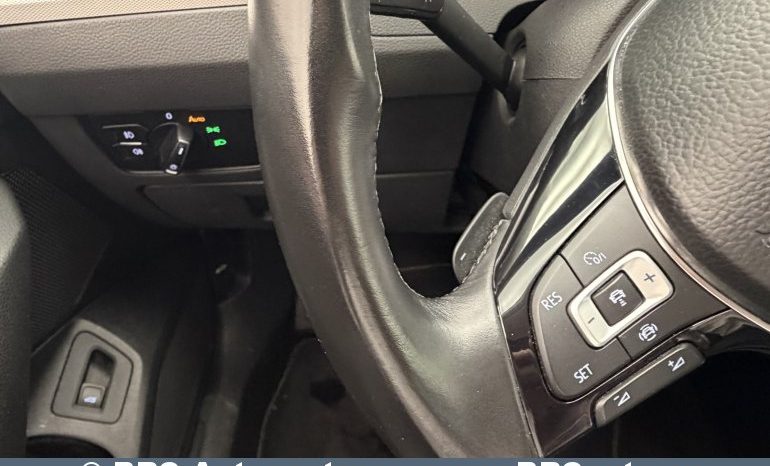 
								Volkswagen Passat 1.5 TSI DSG Automatas 2019 full									