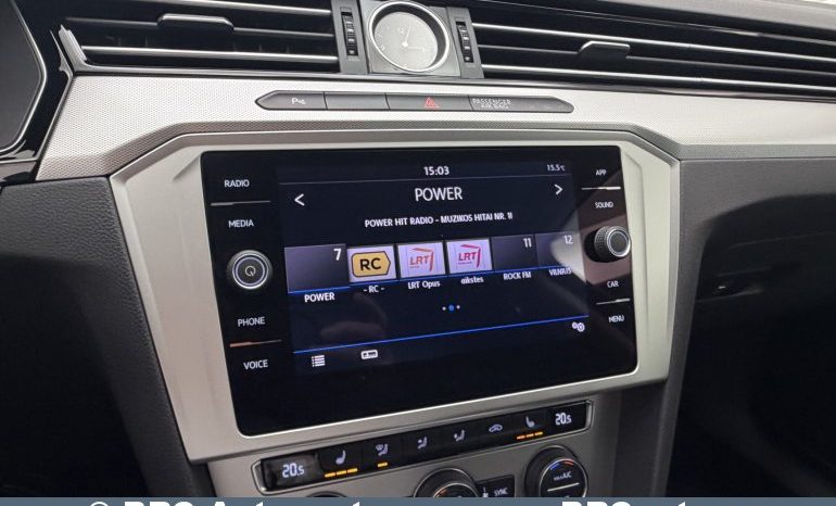 
								Volkswagen Passat 1.5 TSI DSG Automatas 2019 full									