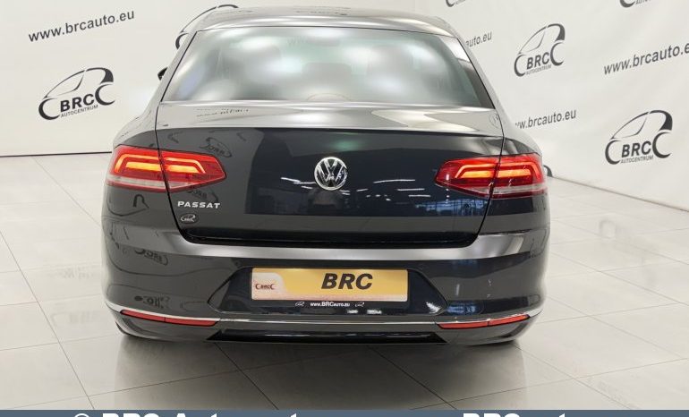 
								Volkswagen Passat 1.5 TSI DSG Automatas 2019 full									