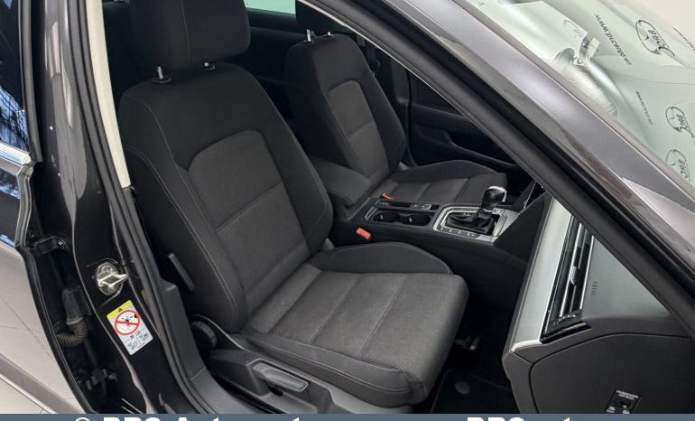 
								Volkswagen Passat 1.5 TSI DSG Automatas 2019 full									